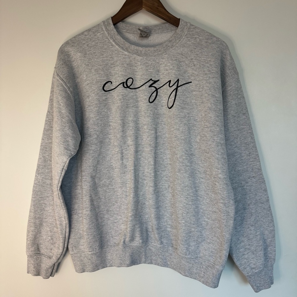 Medium Grey Gray Crewneck Cozy Pullover Sweatshirt Loungewear Comfy Chill Vibes - Picture 10 of 10